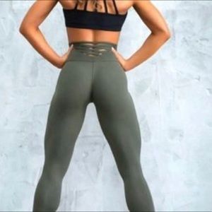 Bombshell Sportswear Sexy Back Leggings